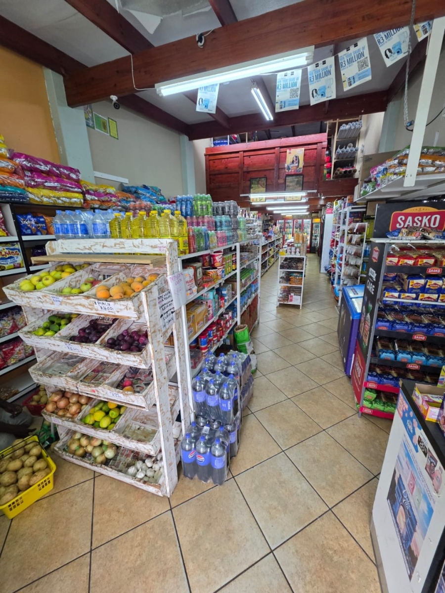 Commercial Property for Sale in Wavecrest Eastern Cape